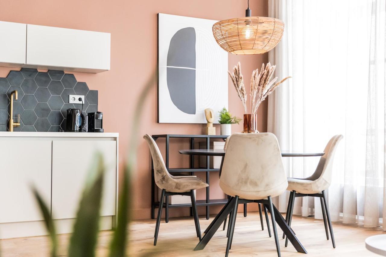 Appartamento Excellent Listing 'Shiraz' L'Aia Esterno foto