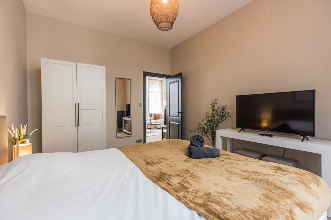 Appartamento Excellent Listing 'Shiraz' L'Aia Esterno foto